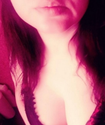 🌸💋Я живу в Москве, готова провести шикарное время в твоей компании. Мои услуги разнообразны: классический секс, оральный, анальный, ролевые игры и многое другое. Я предлагаю тебе настоящий эскорт-сервис, где каждая встреча для меня - маленькое приключение. Уверена, что ты останешься доволен моими сексуальными навыками и нежными прикосновениями. Фото и отзывы обо мне ты найдешь на моей странице. Доверься мне и окунись в мир страсти и наслаждения. Жду тебя, чтобы сделать каждую встречу незабываемой. 💕🔥 Ирина